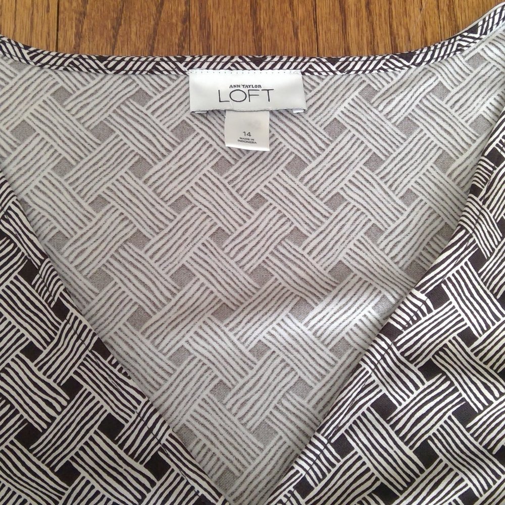 Ann Taylor Loft Size 14 Faux Wrap Dark Gray and White Weave Pattern Dress